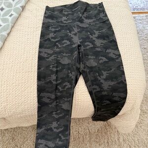 Fabletics size small camo leggings